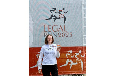 Сотрудник Исследовательского центра приняла участие в благотворительном забеге Legal Run